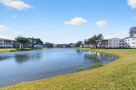 33 Fanshaw A Boca Raton FL 33434