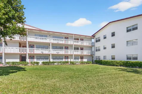 33 Fanshaw A Boca Raton FL 33434