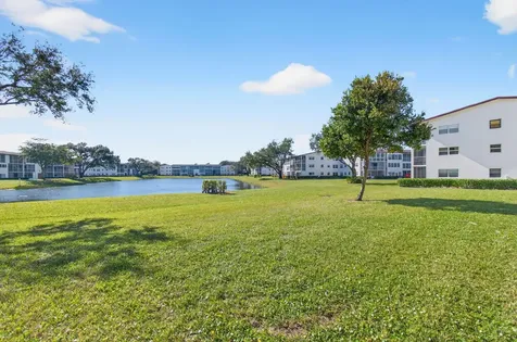 33 Fanshaw A Boca Raton FL 33434
