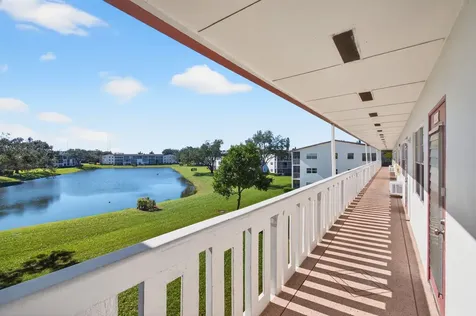 33 Fanshaw A Boca Raton FL 33434
