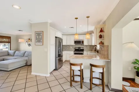 301 Se 8th Avenue Deerfield Beach FL 33441