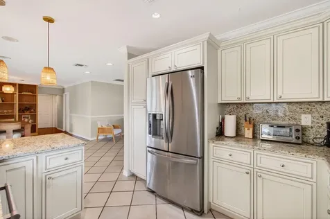301 Se 8th Avenue Deerfield Beach FL 33441