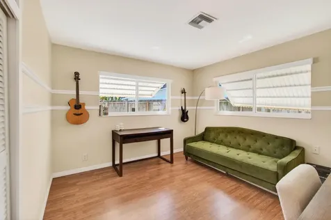 301 Se 8th Avenue Deerfield Beach FL 33441