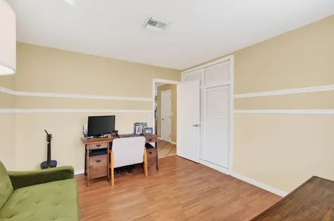 301 Se 8th Avenue Deerfield Beach FL 33441