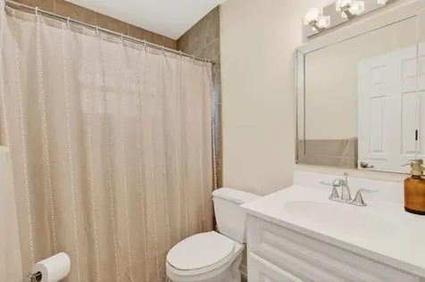 301 Se 8th Avenue Deerfield Beach FL 33441