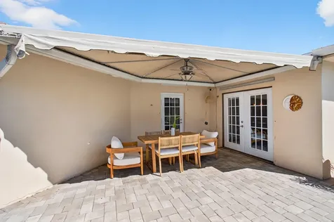 301 Se 8th Avenue Deerfield Beach FL 33441