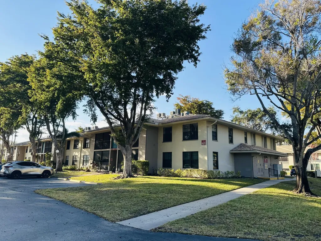 9875 Pineapple Tree Drive Boynton Beach FL 33436