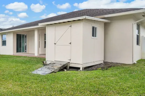 1411 Sw Hackensack Avenue Port Saint Lucie FL 34953
