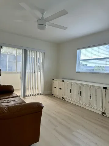 699 Flanders O Delray Beach FL 33484