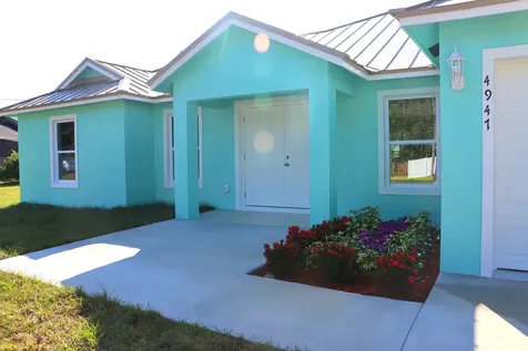 4947 Nw Flintstone Avenue Port Saint Lucie FL 34983