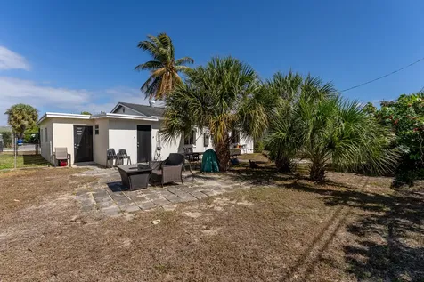 137 W 34th Street Riviera Beach FL 33404