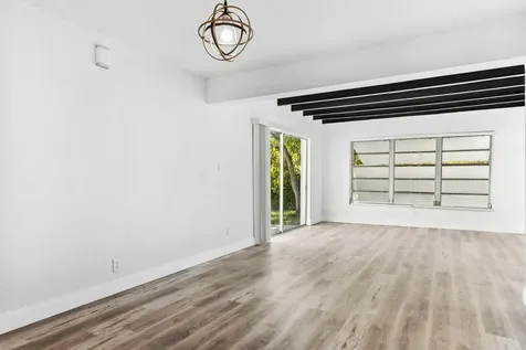 606 N 31st Court Hollywood FL 33021