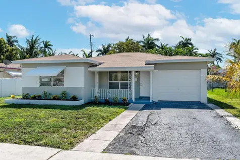 606 N 31st Court Hollywood FL 33021
