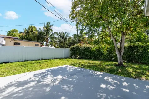606 N 31st Court Hollywood FL 33021