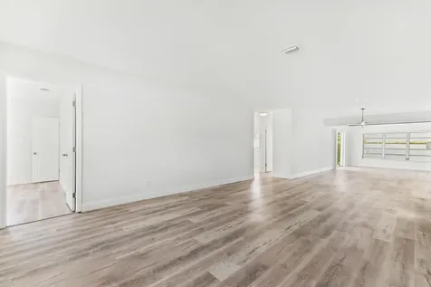 606 N 31st Court Hollywood FL 33021