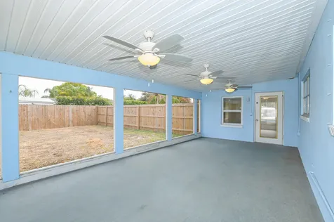 209 Oak Lane Port Saint Lucie FL 34952