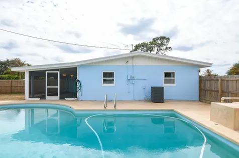 209 Oak Lane Port Saint Lucie FL 34952