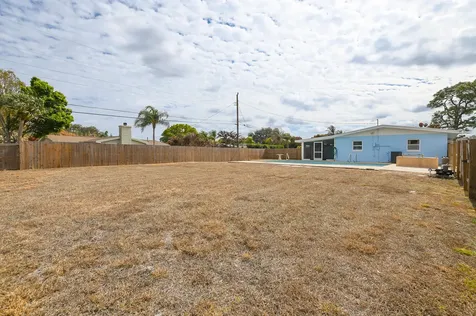 209 Oak Lane Port Saint Lucie FL 34952