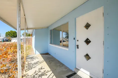 209 Oak Lane Port Saint Lucie FL 34952
