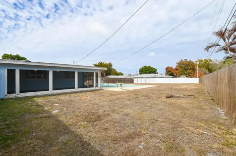 209 Oak Lane Port Saint Lucie FL 34952