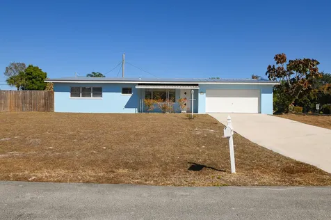 209 Oak Lane Port Saint Lucie FL 34952