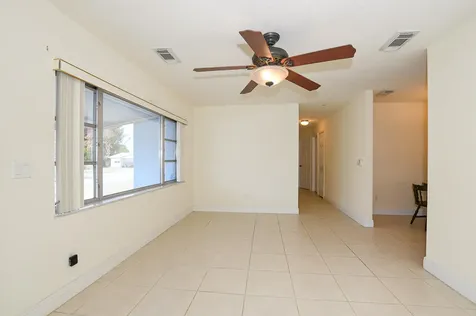 209 Oak Lane Port Saint Lucie FL 34952
