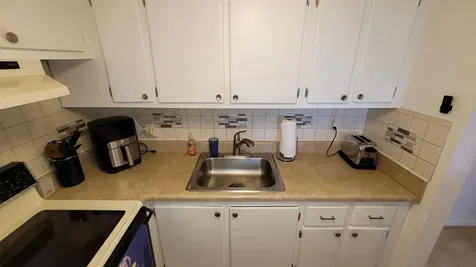114 Chatham E West Palm Beach FL 33417