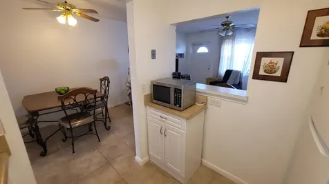 114 Chatham E West Palm Beach FL 33417