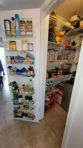 114 Chatham E West Palm Beach FL 33417