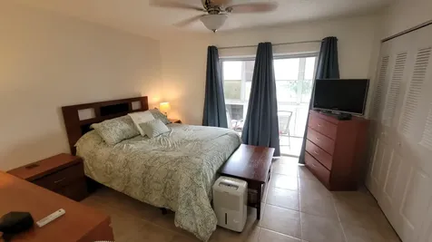 114 Chatham E West Palm Beach FL 33417