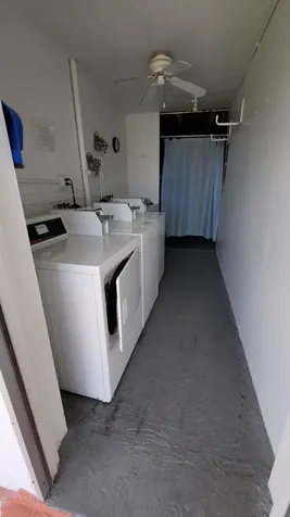114 Chatham E West Palm Beach FL 33417