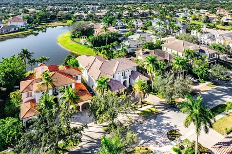 17698 Middlebrook Way Boca Raton FL 33496