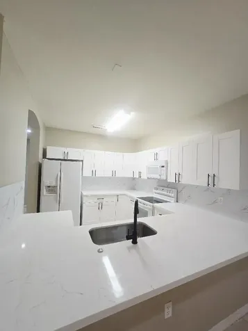 636 Ne 35th Avenue Homestead FL 33033