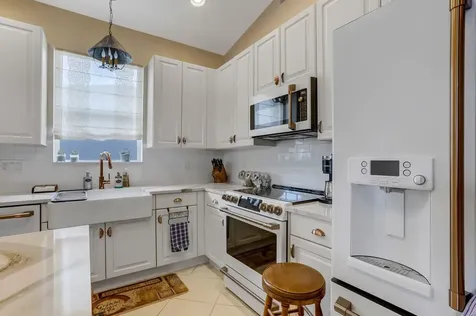 2281 Egret Cove Drive West Palm Beach FL 33411