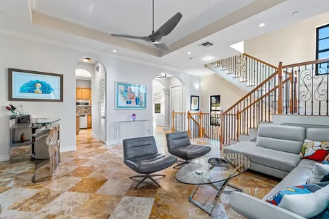 65 Ne 4th Avenue Delray Beach FL 33483