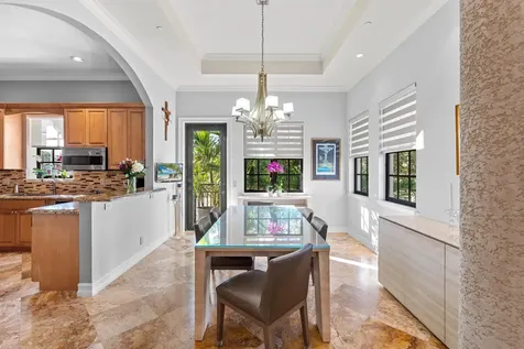 65 Ne 4th Avenue Delray Beach FL 33483
