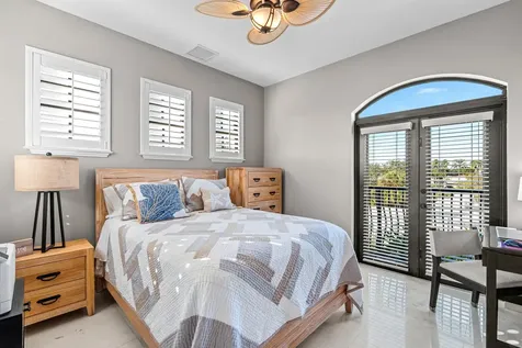 65 Ne 4th Avenue Delray Beach FL 33483