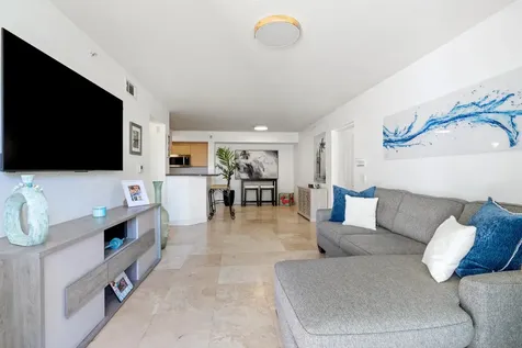 1205 Villa Lane Boynton Beach FL 33435