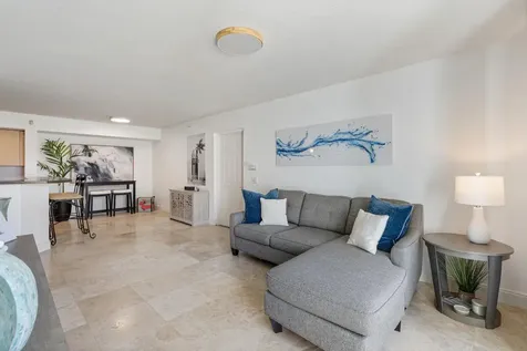 1205 Villa Lane Boynton Beach FL 33435