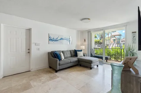 1205 Villa Lane Boynton Beach FL 33435