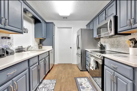 2099 SE Madison Street Stuart FL 34996