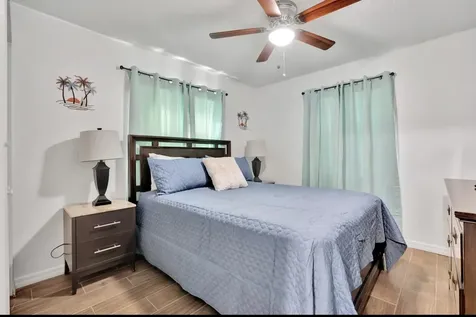 2099 SE Madison Street Stuart FL 34996