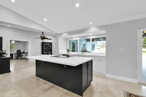 1380 Nw 93rd Terrace Plantation FL 33322