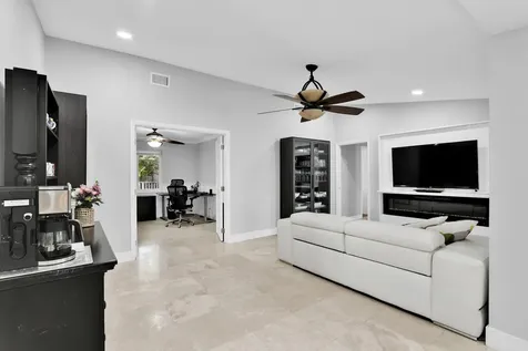 1380 Nw 93rd Terrace Plantation FL 33322