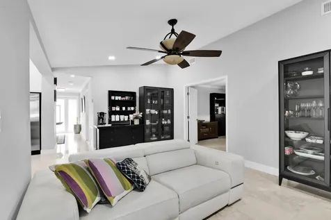 1380 Nw 93rd Terrace Plantation FL 33322