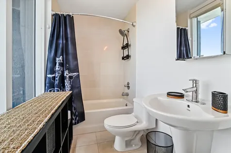60 SW 13th Street Miami FL 33130