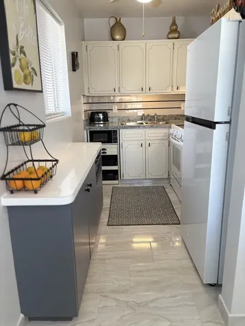3280 Lake Osborne Drive Lake Worth Beach FL 33461