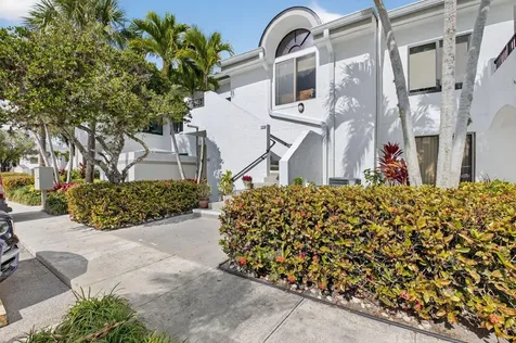 7509 Glendevon Lane Delray Beach FL 33446
