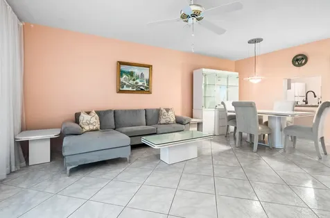 250 NE 20th Street Boca Raton FL 33431