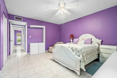 250 NE 20th Street Boca Raton FL 33431